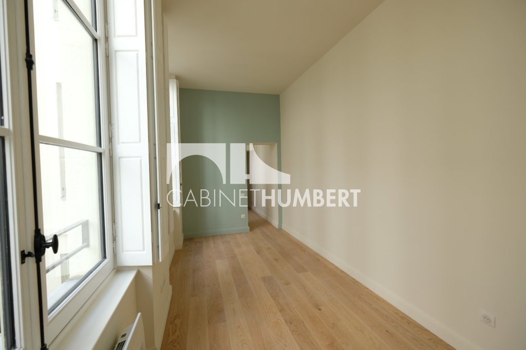 APPARTEMENT T1 A LOUER - ST ETIENNE CENTRE VILLE - 42.69 m2 - 465�&euro; charges comprises par mois