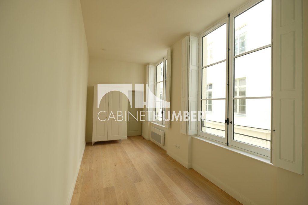 APPARTEMENT T1 A LOUER - ST ETIENNE CENTRE VILLE - 42.69 m2 - 465�&euro; charges comprises par mois