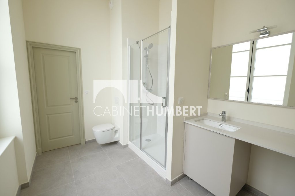 APPARTEMENT T1 A LOUER - ST ETIENNE CENTRE VILLE - 42.69 m2 - 465�&euro; charges comprises par mois