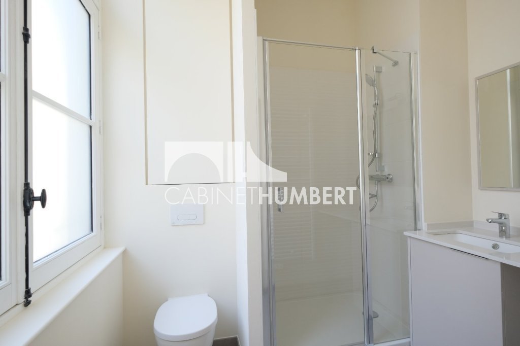 HYPER CENTRE T1 A LOUER - ST ETIENNE CENTRE VILLE - 34.53 m2 - 390 &euro; charges comprises par mois