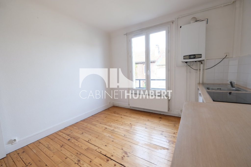 APPARTEMENT T1 A LOUER - ST ETIENNE CENTRE VILLE - 31 m2 - 410 &euro; charges comprises par mois