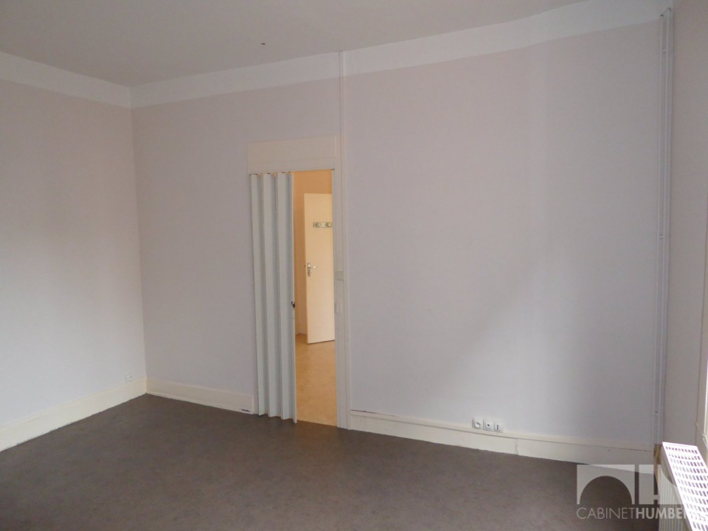 APPARTEMENT T1 A LOUER - ST ETIENNE FACULTE / CENTRE DEUX - 36,4 m2 - 300 € charges comprises par mois