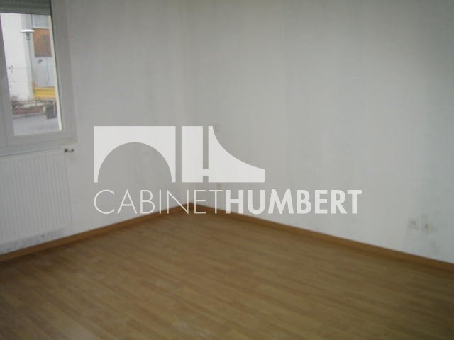 APPARTEMENT T1 A LOUER - ST ETIENNE FAURIEL - 16.07 m2 - 290 &euro; charges comprises par mois