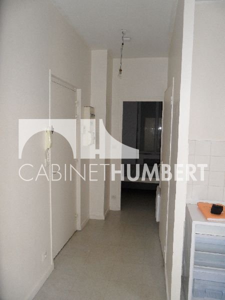 APPARTEMENT T1 A LOUER - ST ETIENNE FAURIEL - 32 m2 - 364 &euro; charges comprises par mois