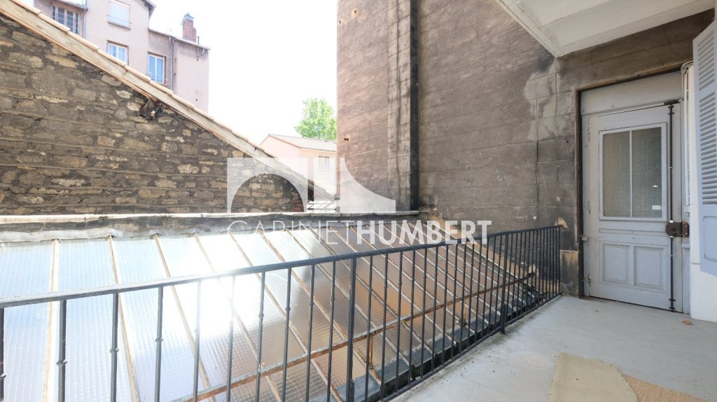 APPARTEMENT T1 A VENDRE - ST ETIENNE CHATEAUCREUX - 42.64 m2 - 49 000 &euro;