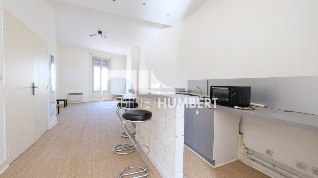 APPARTEMENT T1 A VENDRE - ST ETIENNE CHATEAUCREUX - 42.64 m2 - 49 000 &euro;