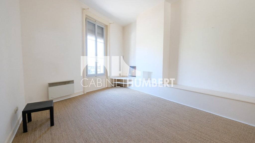APPARTEMENT T1 A VENDRE - ST ETIENNE CHATEAUCREUX - 42.64 m2 - 49 000 &euro;