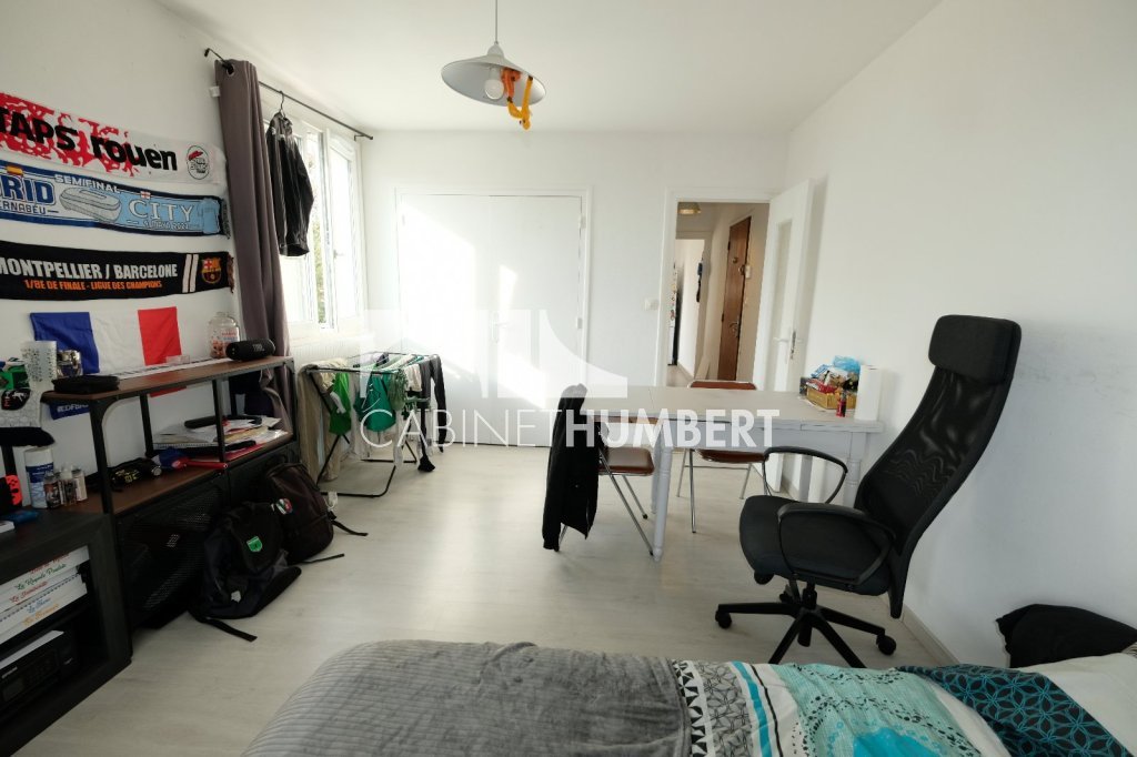 APPARTEMENT T1 A VENDRE - ST ETIENNE FAURIEL - 32.44 m2 - 37 000 &euro;