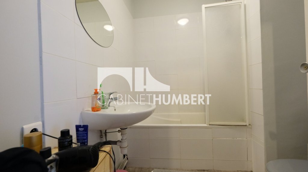 APPARTEMENT T1 A VENDRE - ST ETIENNE FAURIEL - 43 m2 - 58�000�&euro;