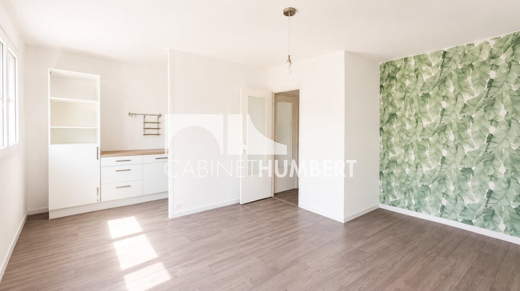 APPARTEMENT T1 A VENDRE - ST ETIENNE FAURIEL - 31.75 m2 - 49 000 &euro;