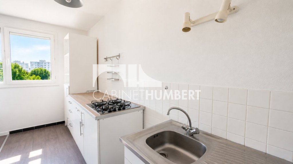 APPARTEMENT T1 A VENDRE - ST ETIENNE FAURIEL - 31.75 m2 - 49 000 &euro;