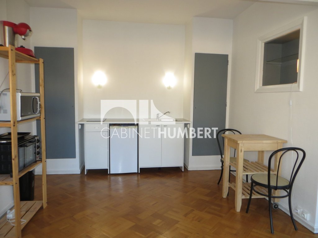 APPARTEMENT T2 A LOUER - ST ETIENNE BADOUILLRE - 45.17 m2 - 470€ charges comprises par mois