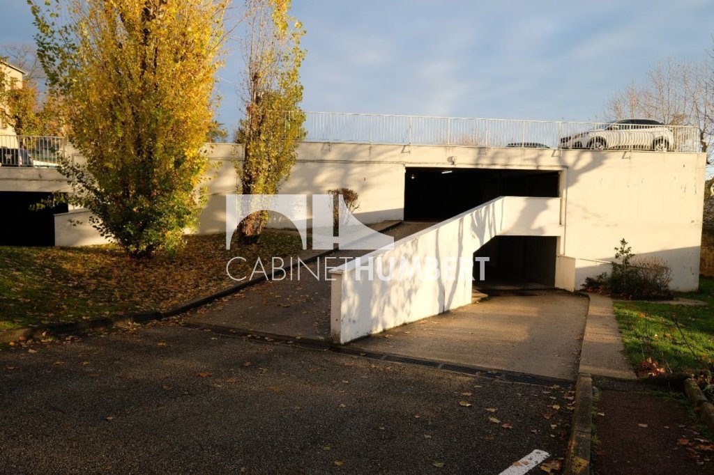 APPARTEMENT T2 A LOUER - ST ETIENNE BEL AIR - 50 m2 - 600 &euro; charges comprises par mois