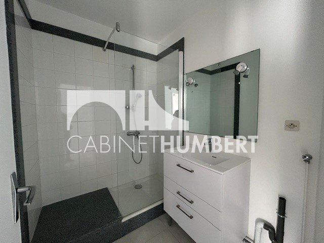 APPARTEMENT T2 A LOUER - ST ETIENNE BELLEVUE - 52.92 m2 - 600 &euro; charges comprises par mois