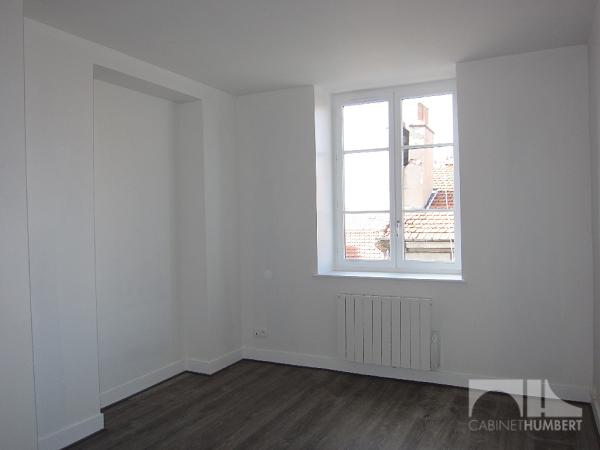 APPARTEMENT T2 - ST ETIENNE CENTRE VILLE - 39 m2 - LOUÉ