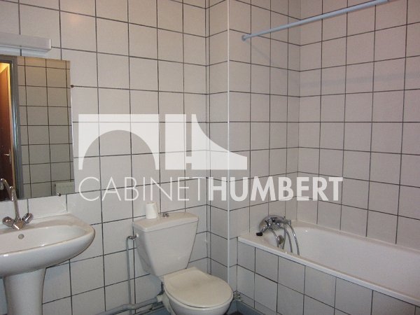 APPARTEMENT T2 A LOUER - ST ETIENNE CENTRE VILLE - 62.44 m2 - 465€ charges comprises par mois