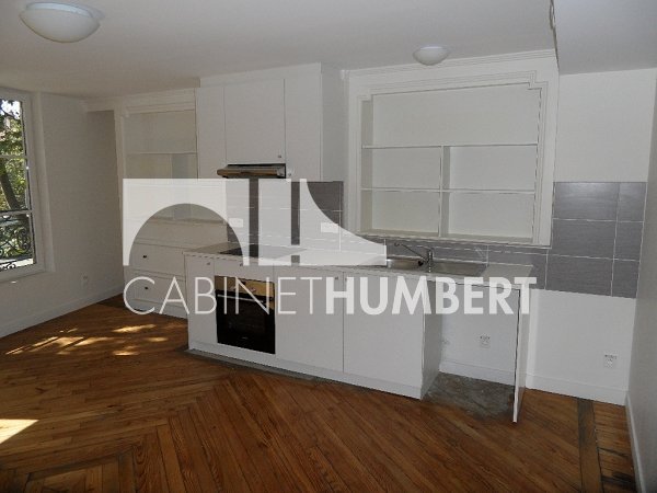 APPARTEMENT T2 A LOUER - ST ETIENNE CENTRE VILLE - 49.9 m2 - 570�&euro; charges comprises par mois