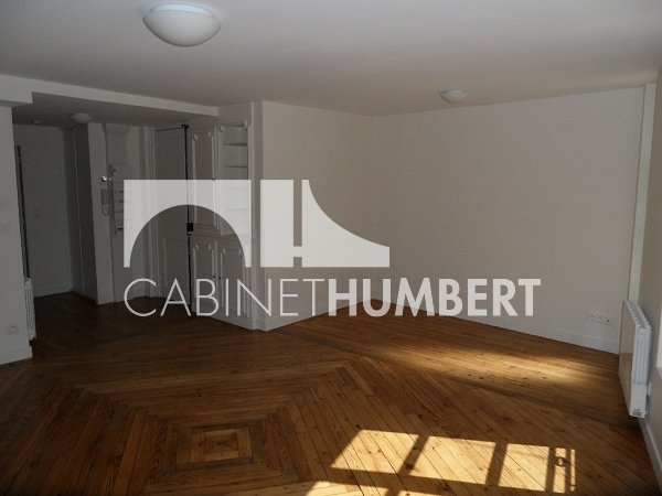 APPARTEMENT T2 A LOUER - ST ETIENNE CENTRE VILLE - 49.9 m2 - 570�&euro; charges comprises par mois