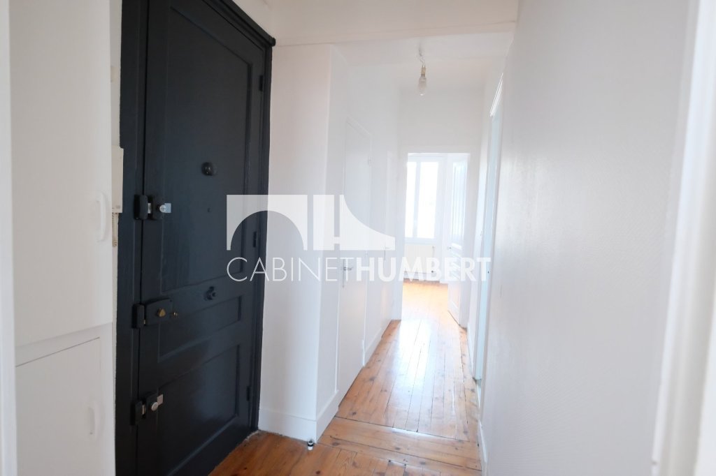 APPARTEMENT T2 A LOUER - ST ETIENNE CENTRE VILLE - 50.26 m2 - 495 € charges comprises par mois