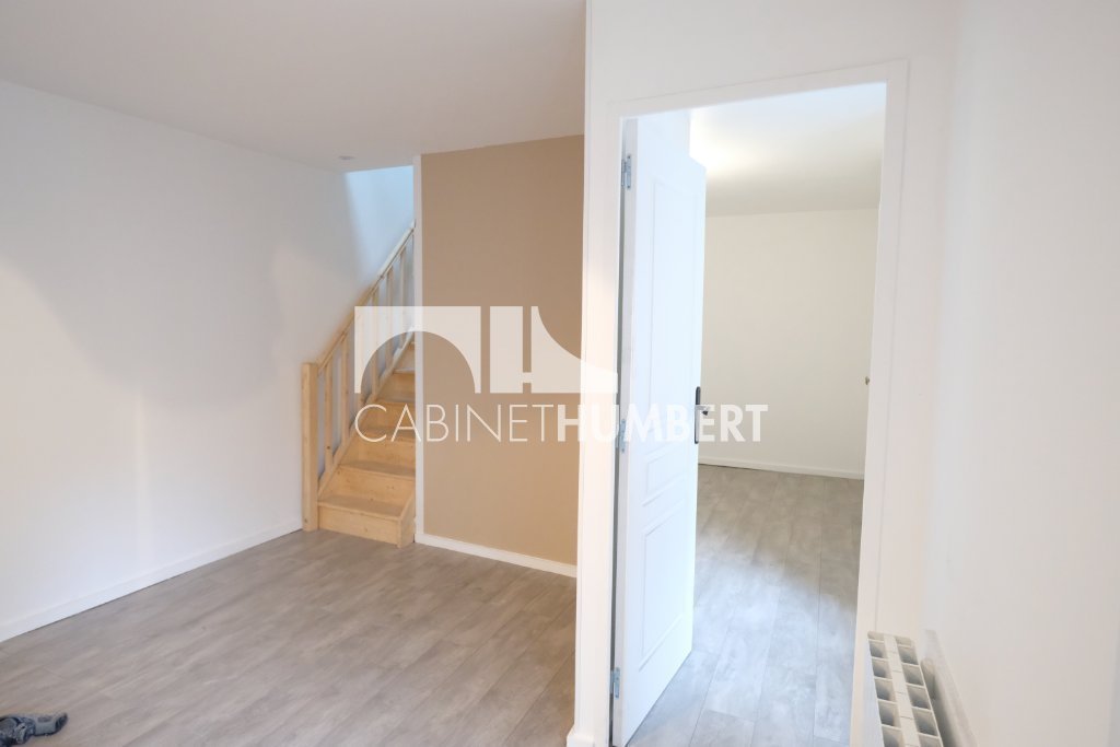 APPARTEMENT T2 A LOUER - ST ETIENNE CENTRE VILLE - 60 m2 - 520�&euro; charges comprises par mois