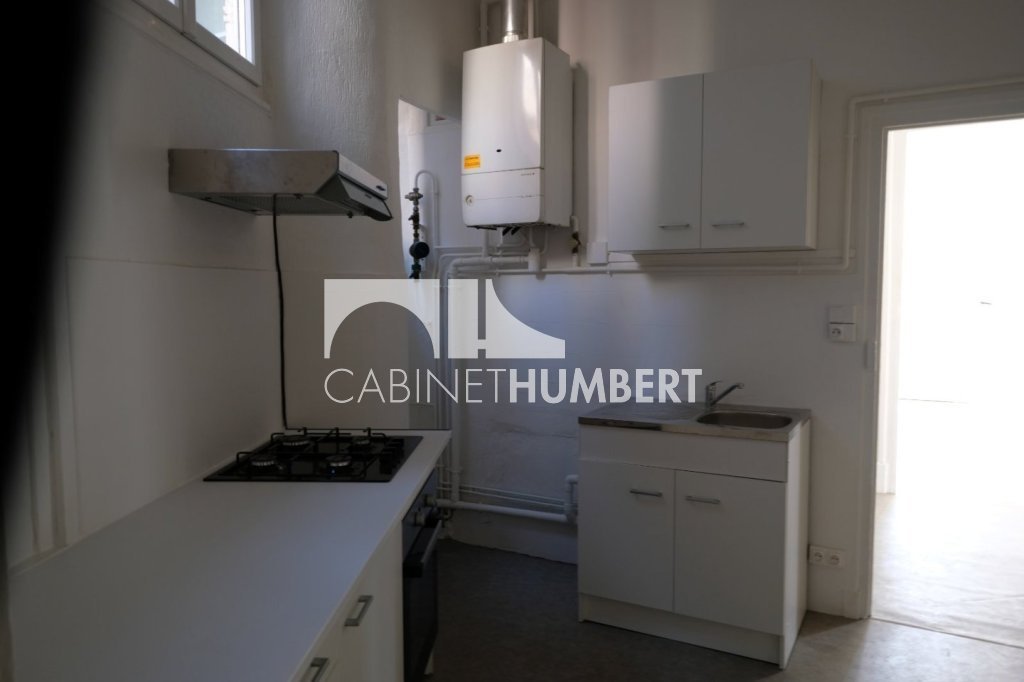 APPARTEMENT T2 A LOUER - ST ETIENNE CENTRE VILLE - 57.34 m2 - 444 &euro; charges comprises par mois