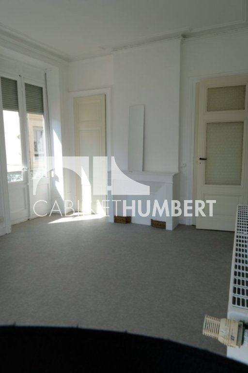 APPARTEMENT T2 A LOUER - ST ETIENNE CENTRE VILLE - 57.34 m2 - 444 &euro; charges comprises par mois