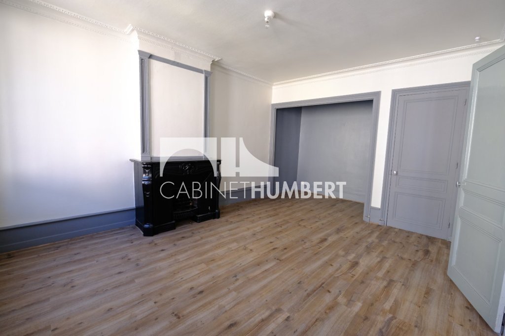 APPARTEMENT T2 A LOUER - ST ETIENNE CENTRE VILLE - 48 m2 - 415�&euro; charges comprises par mois