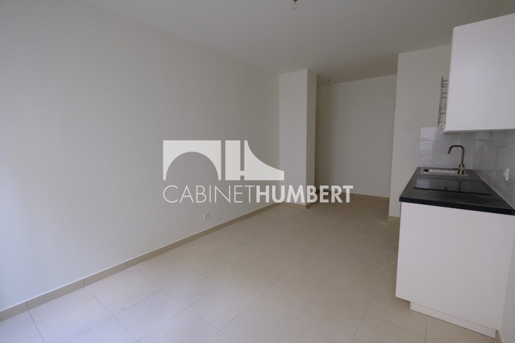 APPARTEMENT T2 A LOUER - ST ETIENNE CENTRE VILLE - 32.02 m2 - 390�&euro; charges comprises par mois