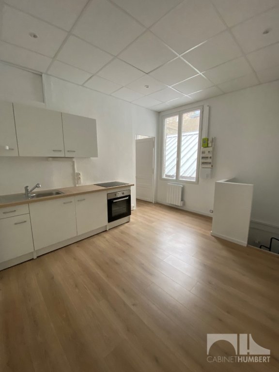 APPARTEMENT T2 A LOUER - ST ETIENNE CENTRE VILLE - 38,19 m2 - 385 € charges comprises par mois