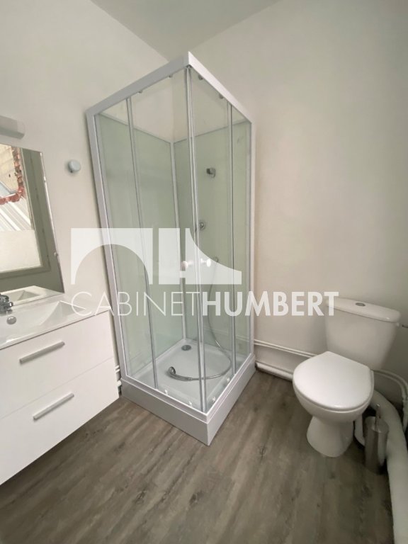 APPARTEMENT T2 A LOUER - ST ETIENNE CENTRE VILLE - 38.19 m2 - 405 &euro; charges comprises par mois