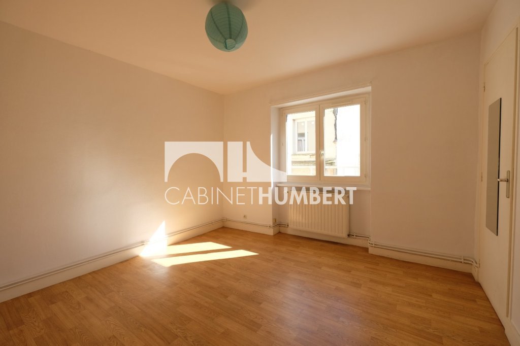 APPARTEMENT T2 A LOUER - ST ETIENNE CENTRE VILLE - 47.32 m2 - 450 &euro; charges comprises par mois