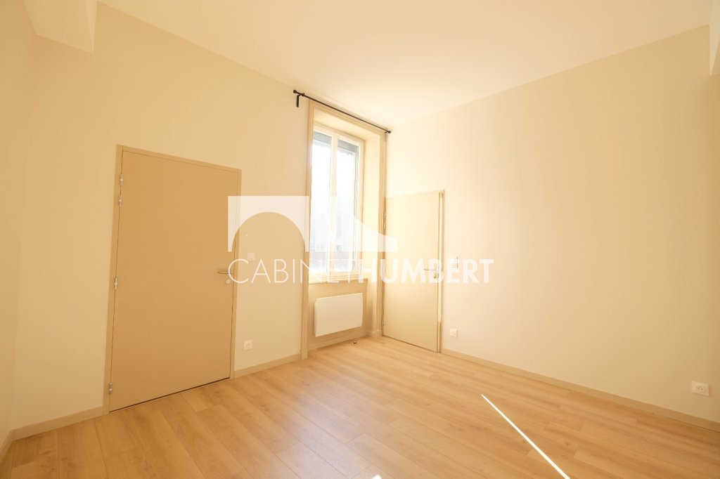 APPARTEMENT T2 A LOUER - ST ETIENNE CENTRE VILLE - 59.79 m2 - 540�&euro; charges comprises par mois