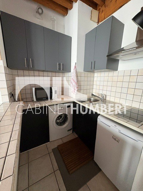 APPARTEMENT T2 A LOUER - ST ETIENNE CENTRE VILLE - 30.05 m2 - 400 &euro; charges comprises par mois
