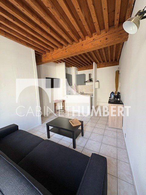 APPARTEMENT T2 A LOUER - ST ETIENNE CENTRE VILLE - 30.05 m2 - 400 &euro; charges comprises par mois