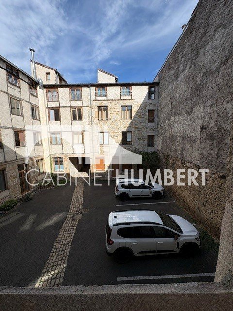 APPARTEMENT T2 A LOUER - ST ETIENNE CENTRE VILLE - 30.05 m2 - 400 &euro; charges comprises par mois