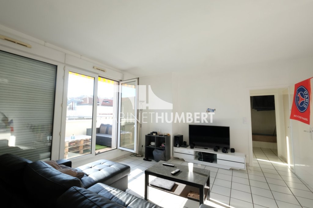 APPARTEMENT T2 A LOUER - ST ETIENNE CENTRE VILLE - 50.35 m2 - 600 &euro; charges comprises par mois