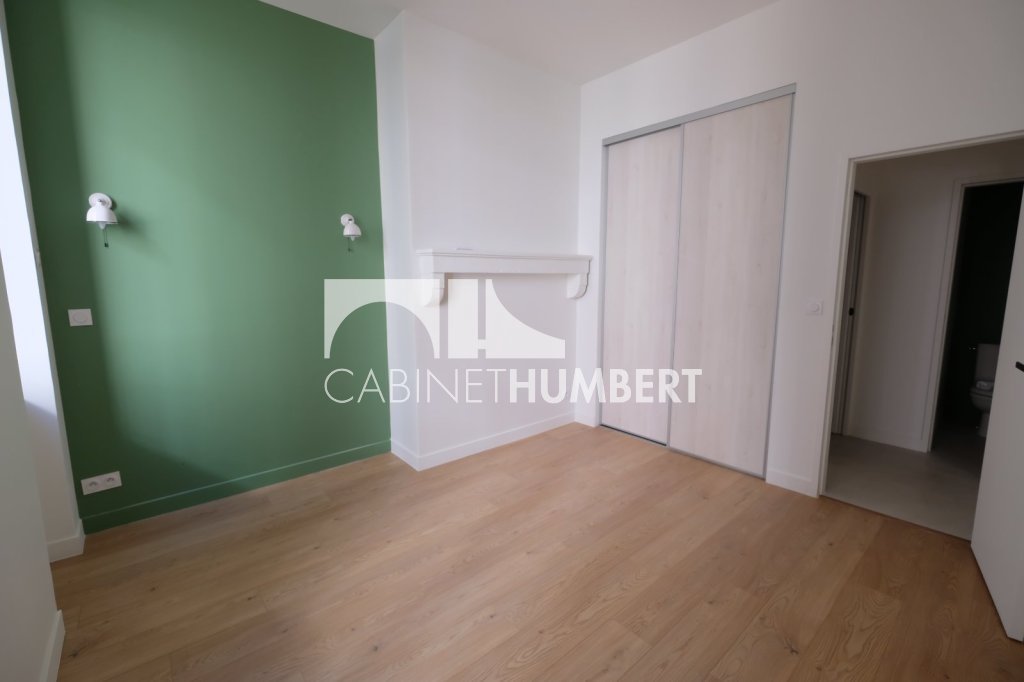 APPARTEMENT T2 A LOUER - ST ETIENNE CENTRE VILLE - 62.04 m2 - 575 &euro; charges comprises par mois
