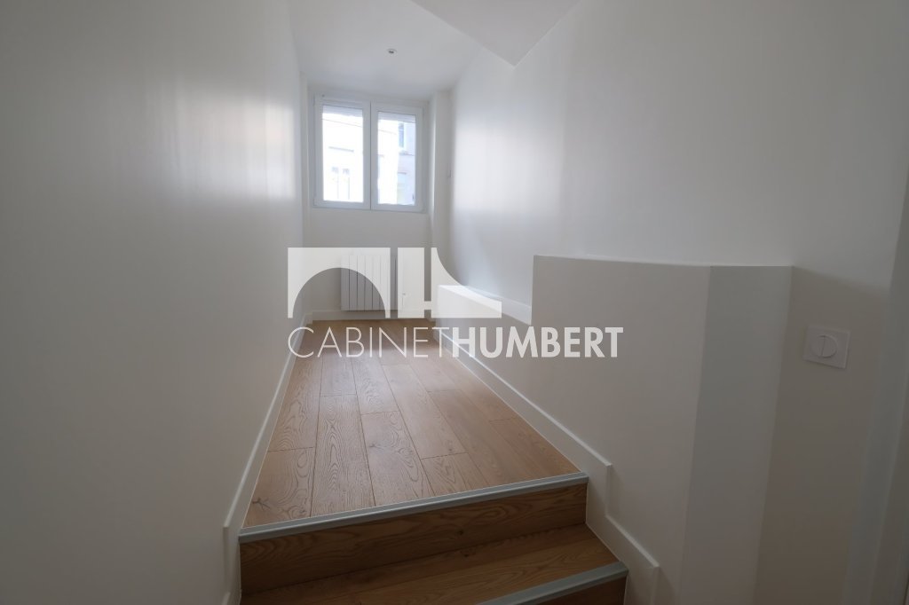 APPARTEMENT T2 A LOUER - ST ETIENNE CENTRE VILLE - 62.04 m2 - 575 &euro; charges comprises par mois