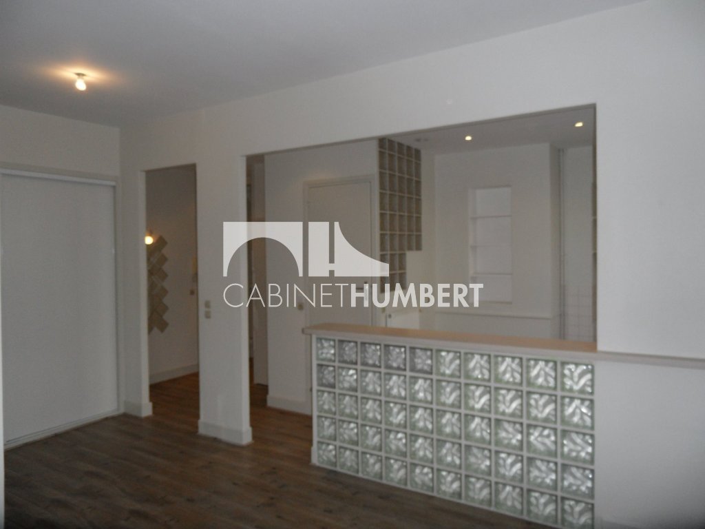 APPARTEMENT T2 A LOUER - ST ETIENNE CENTRE VILLE - 49.11 m2 - 485 &euro; charges comprises par mois