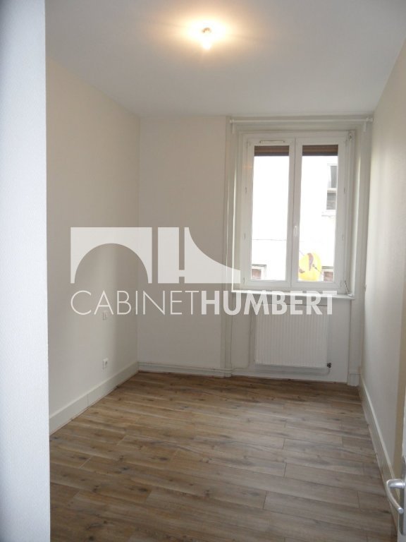 APPARTEMENT T2 A LOUER - ST ETIENNE CENTRE VILLE - 49.11 m2 - 485 &euro; charges comprises par mois