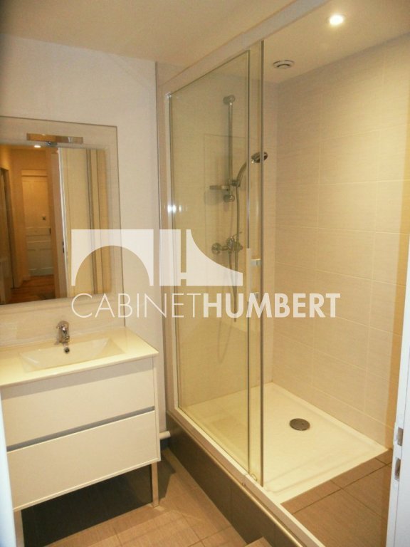 APPARTEMENT T2 A LOUER - ST ETIENNE CENTRE VILLE - 49.84 m2 - 505 &euro; charges comprises par mois