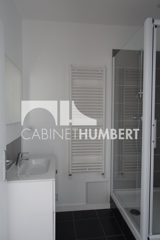 APPARTEMENT T2 A LOUER - ST ETIENNE CENTRE VILLE - 47.26 m2 - 530 &euro; charges comprises par mois