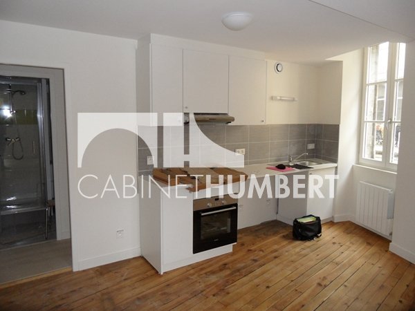 APPARTEMENT T2 A LOUER - ST ETIENNE CENTRE VILLE - 40.39 m2 - 460 &euro; charges comprises par mois