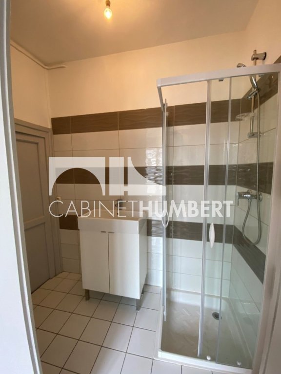 APPARTEMENT T2 A LOUER - ST ETIENNE FACULTE / CENTRE DEUX - 35 m2 - 480 € charges comprises par mois