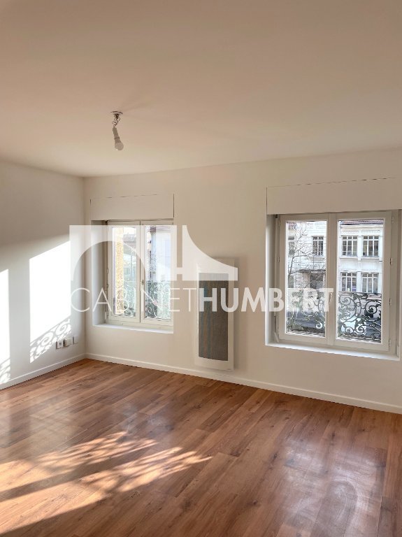 APPARTEMENT T2 A LOUER - ST ETIENNE FACULTE / CENTRE DEUX - 44 m2 - 387 &euro; charges comprises par mois