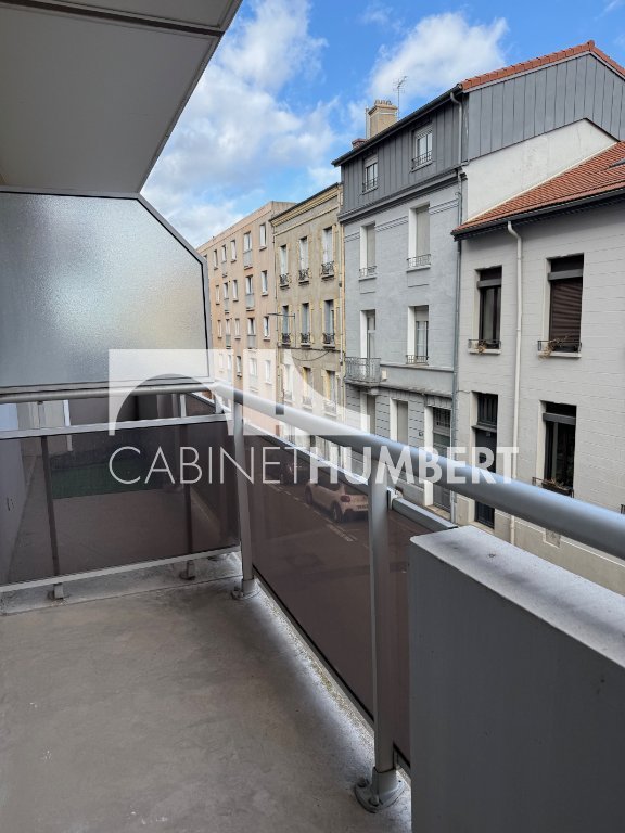 APPARTEMENT T2 A LOUER - ST ETIENNE FACULTE / CENTRE DEUX - 47.26 m2 - 660�&euro; charges comprises par mois