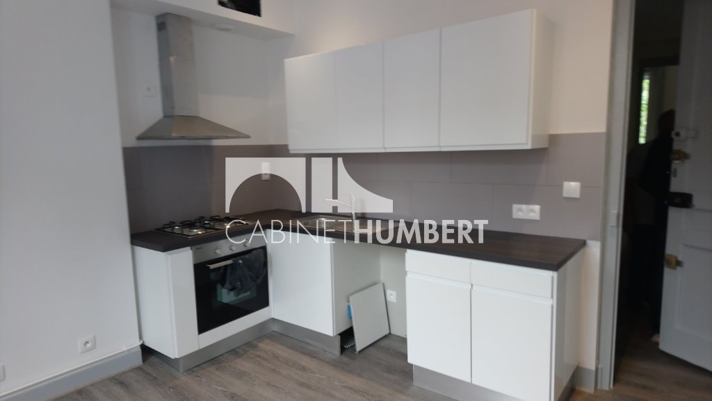 APPARTEMENT T2 A LOUER - ST ETIENNE FAURIEL - 58.67 m2 - 480 &euro; charges comprises par mois