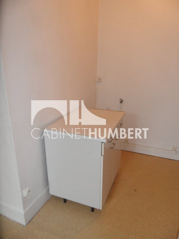 APPARTEMENT T2 A LOUER - ST ETIENNE FAURIEL - 43.49 m2 - 410 &euro; charges comprises par mois