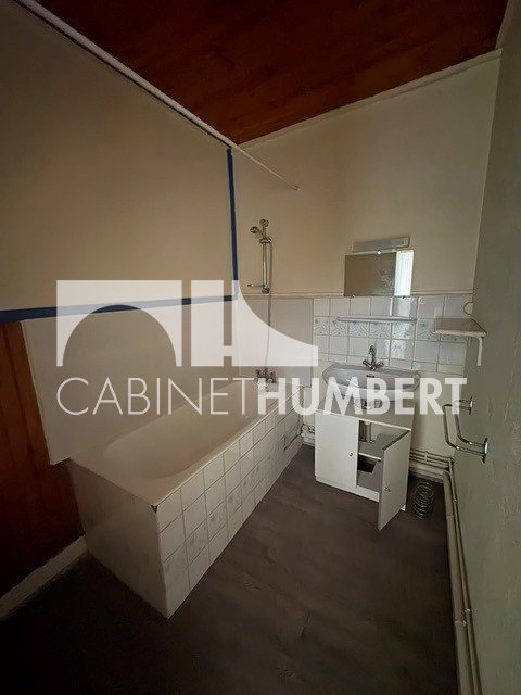 APPARTEMENT T2 A LOUER - ST ETIENNE FAURIEL - 43.49 m2 - 410 &euro; charges comprises par mois