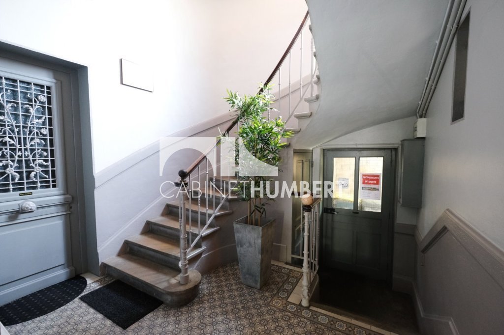 APPARTEMENT T2 A LOUER - ST ETIENNE FAURIEL - 50 m2 - 470�&euro; charges comprises par mois